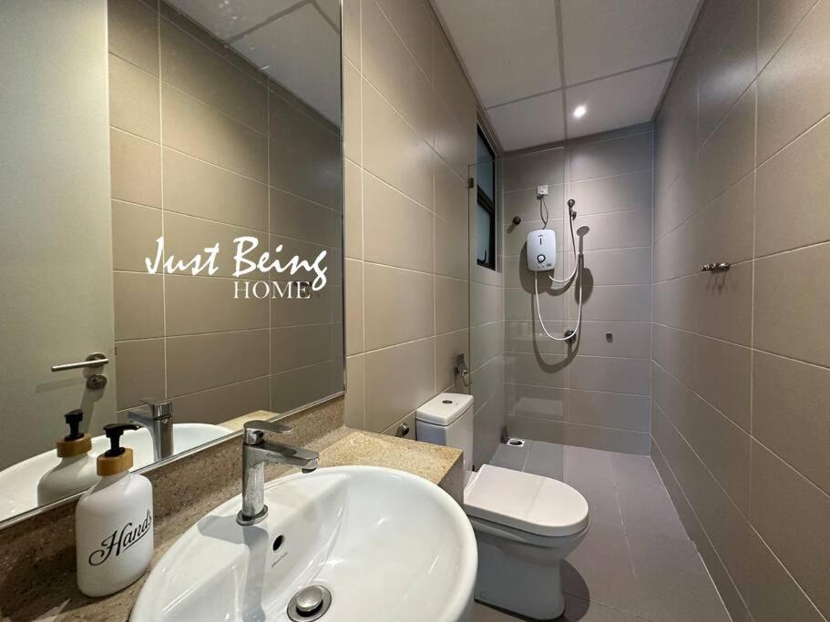 Pangsapuri Just Being 6pax 3br/3ba 1king/1queen/2single Kuala Lumpur
