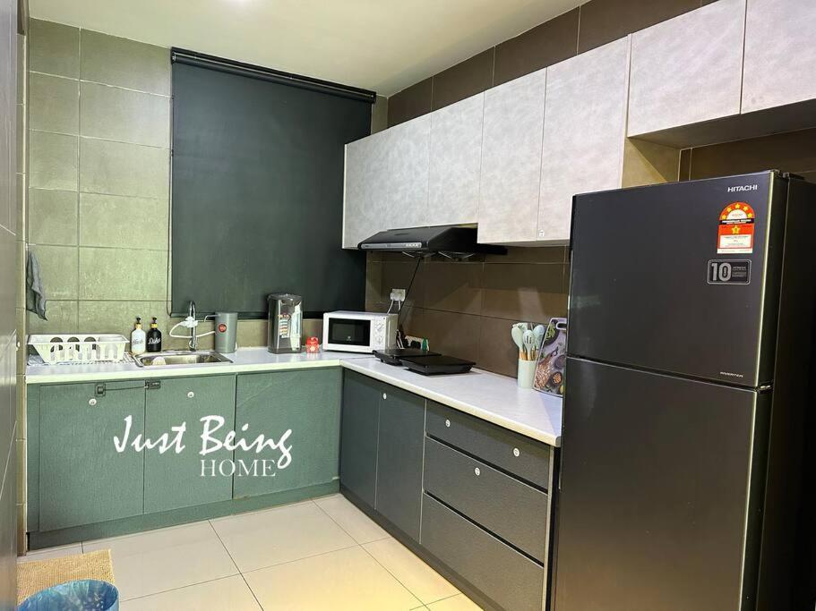 Pangsapuri Just Being 6pax 3br/3ba 1king/1queen/2single Kuala Lumpur